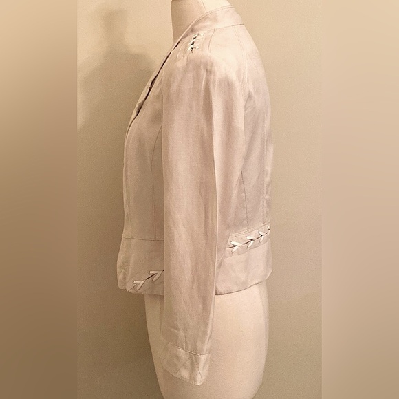 White House Black Market Cream Long Sleeve Criss Cross Open Moto Jacket Size 12 - Picture 9 of 14